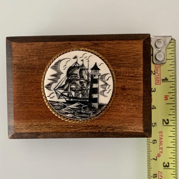 Vintage SCRIMSHAW Etched Nautical Ship Boat Belt Buckle Wood RARE Style 3" x 2" - Picture 11 of 11
